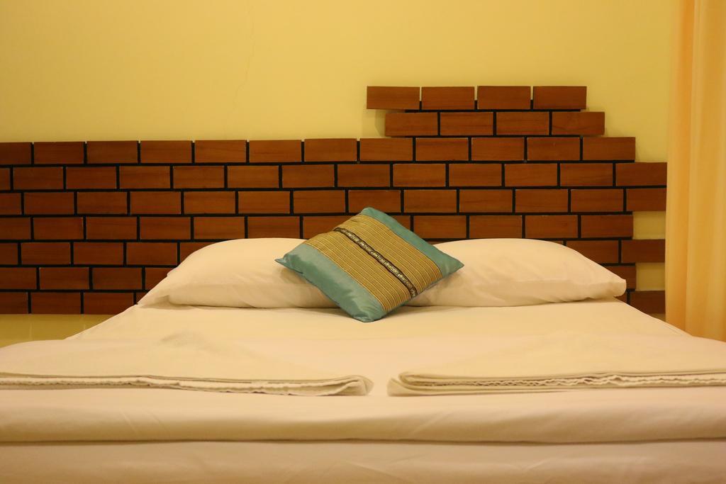 Ras Beach Inn Rasdhoo Екстериор снимка