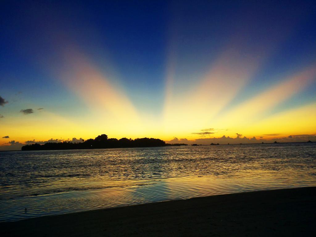 Ras Beach Inn Rasdhoo Екстериор снимка
