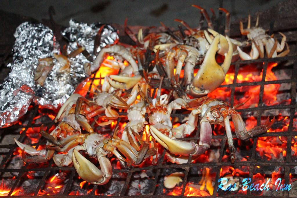 Ras Beach Inn Rasdhoo Екстериор снимка
