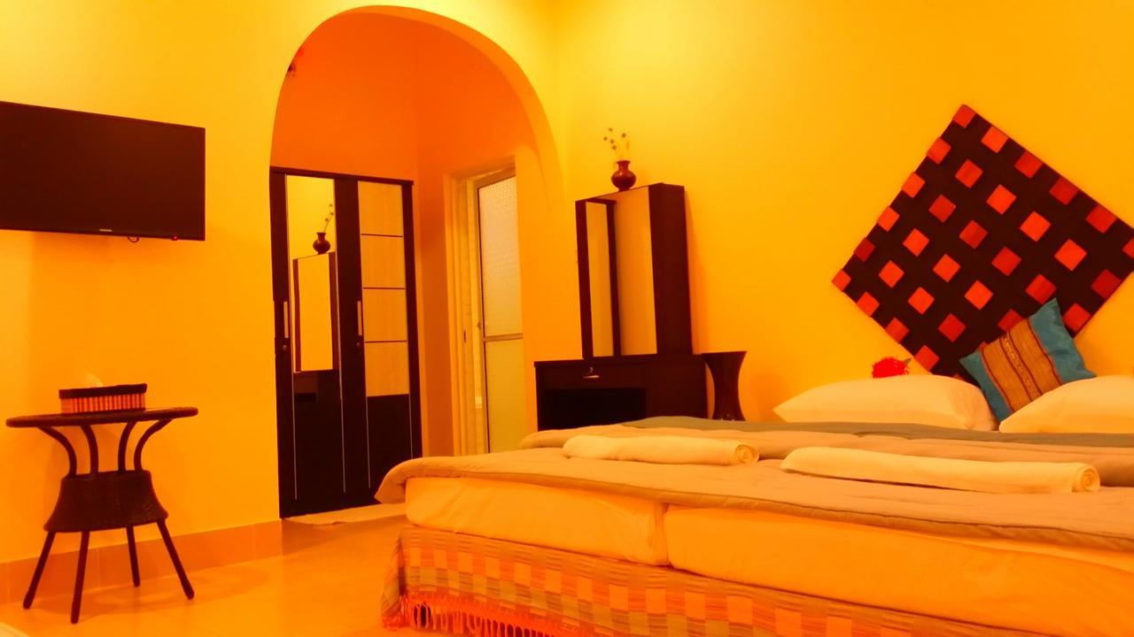 Ras Beach Inn Rasdhoo Екстериор снимка