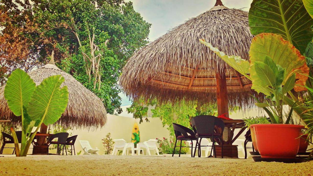 Ras Beach Inn Rasdhoo Екстериор снимка