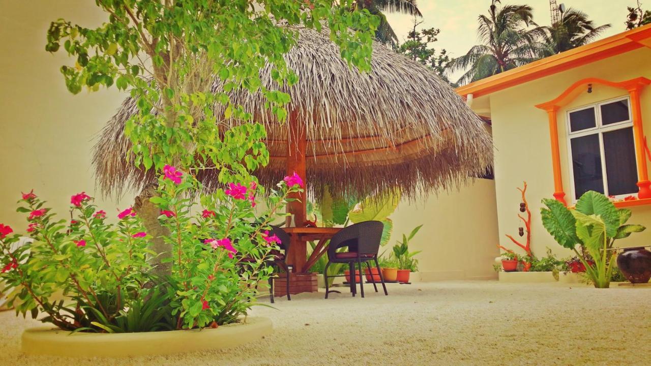 Ras Beach Inn Rasdhoo Екстериор снимка