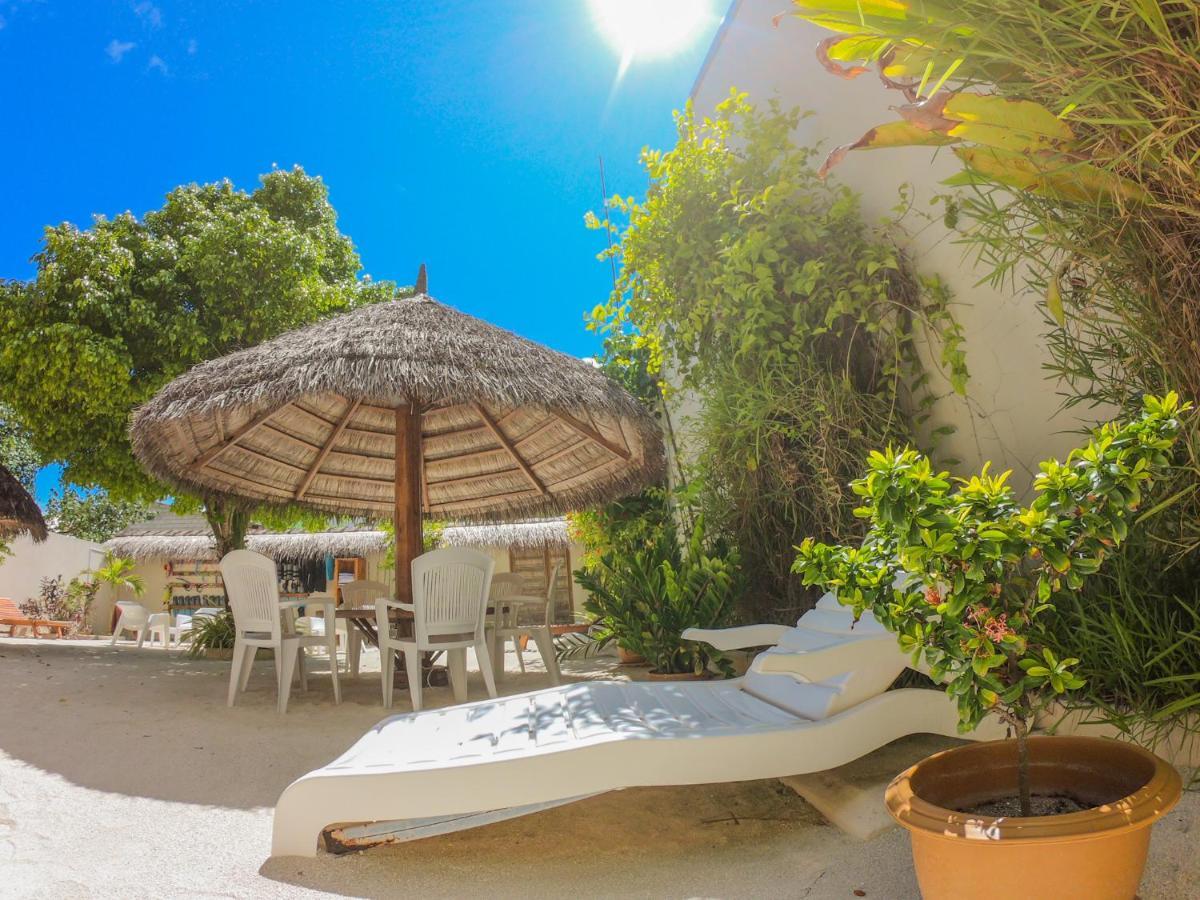 Ras Beach Inn Rasdhoo Екстериор снимка